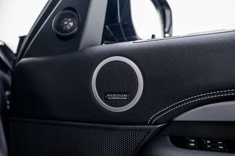 Land Rover Discovery 3.0 D300 MHEV R-Dynamic HSE SUV 5dr Diesel Auto 4WD Euro 6 (s/s) (300 ps) 23