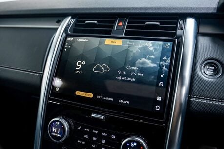 Land Rover Discovery 3.0 D300 MHEV R-Dynamic HSE SUV 5dr Diesel Auto 4WD Euro 6 (s/s) (300 ps) 34