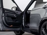 Land Rover Discovery 3.0 D300 MHEV R-Dynamic HSE SUV 5dr Diesel Auto 4WD Euro 6 (s/s) (300 ps) 6