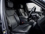 Land Rover Discovery 3.0 D300 MHEV R-Dynamic HSE SUV 5dr Diesel Auto 4WD Euro 6 (s/s) (300 ps) 3