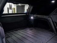 Land Rover Discovery 3.0 D300 MHEV R-Dynamic HSE SUV 5dr Diesel Auto 4WD Euro 6 (s/s) (300 ps) 21