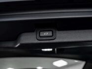 Land Rover Discovery 3.0 D300 MHEV R-Dynamic HSE SUV 5dr Diesel Auto 4WD Euro 6 (s/s) (300 ps) 19