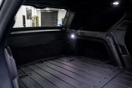 Land Rover Discovery 3.0 D300 MHEV R-Dynamic HSE SUV 5dr Diesel Auto 4WD Euro 6 (s/s) (300 ps) 21