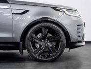 Land Rover Discovery 3.0 D300 MHEV R-Dynamic HSE SUV 5dr Diesel Auto 4WD Euro 6 (s/s) (300 ps) 15