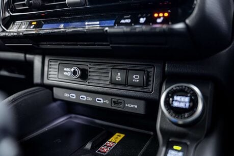 Toyota Land Cruiser 250 Station Wagon 2.75 Automatic Diesel 36