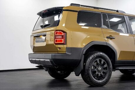 Toyota Land Cruiser 250 Station Wagon 2.75 Automatic Diesel 17