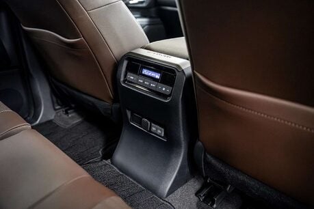 Toyota Land Cruiser 250 Station Wagon 2.75 Automatic Diesel 23