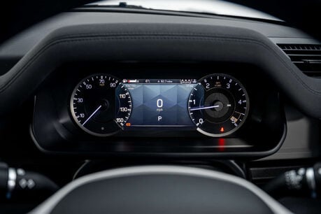 Land Rover Defender 3.0 Defender Hard Top D MHEV Auto 4WD 5dr 41