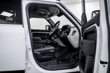 Land Rover Defender 3.0 Defender Hard Top D MHEV Auto 4WD 5dr 28