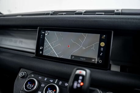 Land Rover Defender 3.0 Defender Hard Top D MHEV Auto 4WD 5dr 37