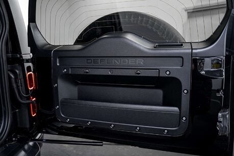 Land Rover Defender 5.0 P525 V8 Carpathian Edition SUV 5dr Petrol Auto 4WD Euro 6 (s/s) (525 ps 19