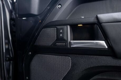 Land Rover Defender 5.0 P525 V8 Carpathian Edition SUV 5dr Petrol Auto 4WD Euro 6 (s/s) (525 ps 29