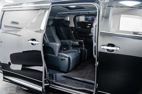 Toyota Alphard 2.5 MPV 2.5 SUV Automatic Petrol Hybrid 22