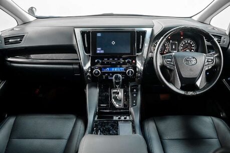 Toyota Alphard 2.5 MPV 2.5 SUV Automatic Petrol Hybrid 36