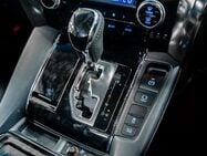 Toyota Alphard 2.5 MPV 2.5 SUV Automatic Petrol Hybrid 40