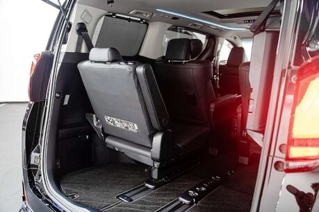 Toyota Alphard 2.5 MPV 2.5 SUV Automatic Petrol Hybrid 21