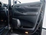 Toyota Alphard 2.5 MPV 2.5 SUV Automatic Petrol Hybrid 31