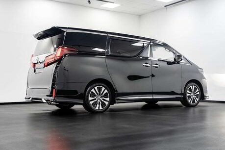 Toyota Alphard 2.5 MPV 2.5 SUV Automatic Petrol Hybrid 17