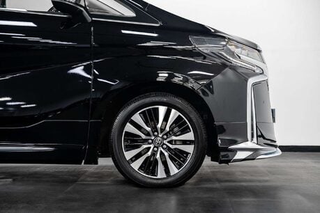 Toyota Alphard 2.5 MPV 2.5 SUV Automatic Petrol Hybrid 16