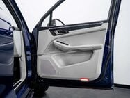 Porsche Macan 2.0T T SUV 5dr Petrol PDK 4WD Euro 6 (s/s) (265 ps) 23