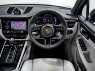 Porsche Macan 2.0T T SUV 5dr Petrol PDK 4WD Euro 6 (s/s) (265 ps) 30