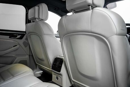 Porsche Macan 2.0T T SUV 5dr Petrol PDK 4WD Euro 6 (s/s) (265 ps) 21