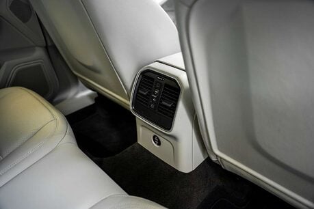 Porsche Macan 2.0T T SUV 5dr Petrol PDK 4WD Euro 6 (s/s) (265 ps) 22