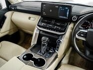 Toyota Land Cruiser ZX300 4x4 3500 Automatc Petrol 39