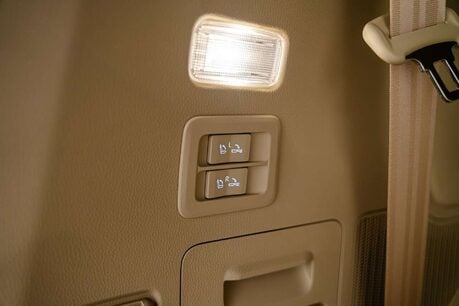 Toyota Land Cruiser ZX300 4x4 3500 Automatc Petrol 21