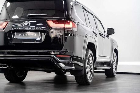 Toyota Land Cruiser ZX300 4x4 3500 Automatc Petrol 12