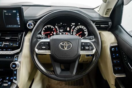 Toyota Land Cruiser ZX300 4x4 3500 Automatc Petrol 38