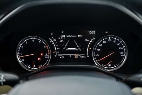 Toyota Land Cruiser ZX300 4x4 3500 Automatc Petrol 51