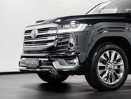 Toyota Land Cruiser ZX300 4x4 3500 Automatc Petrol 14