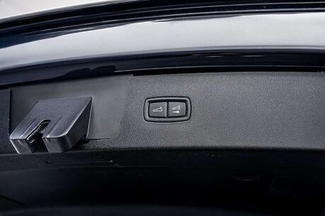 Porsche Cayenne 4.0T V8 GPF Turbo SUV 5dr Petrol TiptronicS 4WD Euro 6 (s/s) (550 ps) 19