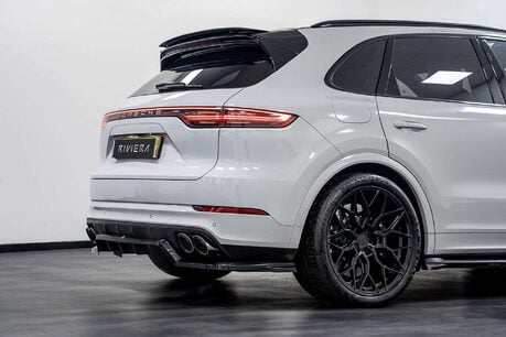 Porsche Cayenne 4.0T V8 GPF Turbo SUV 5dr Petrol TiptronicS 4WD Euro 6 (s/s) (550 ps) 17