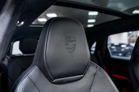 Porsche Cayenne 4.0T V8 GPF Turbo SUV 5dr Petrol TiptronicS 4WD Euro 6 (s/s) (550 ps) 29