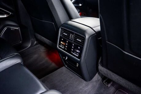 Porsche Cayenne 4.0T V8 GPF Turbo SUV 5dr Petrol TiptronicS 4WD Euro 6 (s/s) (550 ps) 23