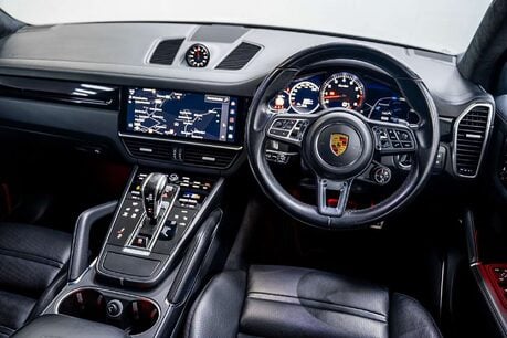 Porsche Cayenne 4.0T V8 GPF Turbo SUV 5dr Petrol TiptronicS 4WD Euro 6 (s/s) (550 ps) 30