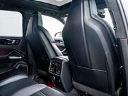 Porsche Cayenne 4.0T V8 GPF Turbo SUV 5dr Petrol TiptronicS 4WD Euro 6 (s/s) (550 ps) 22