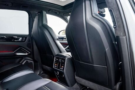 Porsche Cayenne 4.0T V8 GPF Turbo SUV 5dr Petrol TiptronicS 4WD Euro 6 (s/s) (550 ps) 22