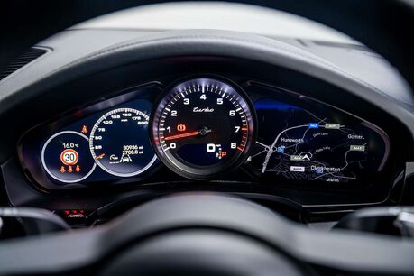 Porsche Cayenne 4.0T V8 GPF Turbo SUV 5dr Petrol TiptronicS 4WD Euro 6 (s/s) (550 ps) 39