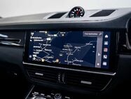 Porsche Cayenne 4.0T V8 GPF Turbo SUV 5dr Petrol TiptronicS 4WD Euro 6 (s/s) (550 ps) 36