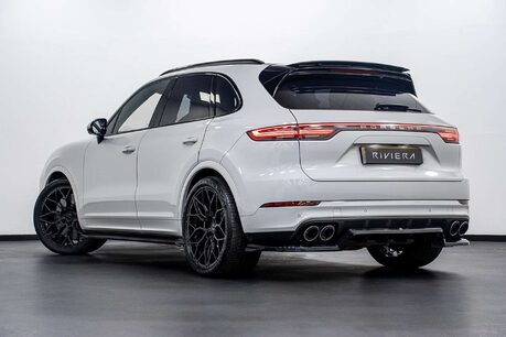 Porsche Cayenne 4.0T V8 GPF Turbo SUV 5dr Petrol TiptronicS 4WD Euro 6 (s/s) (550 ps) 5