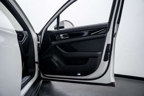 Porsche Panamera 2.9 V6 E-Hybrid 14kWh 4 Sport Turismo 5dr Petrol Plug-in Hybrid PDK 4WD Eur 11