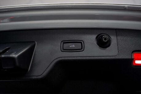 Porsche Panamera 2.9 V6 E-Hybrid 14kWh 4 Sport Turismo 5dr Petrol Plug-in Hybrid PDK 4WD Eur 6