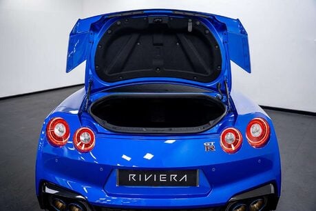 Nissan GT-R Premium Edition 3.8 2dr Coupe Semi Auto Petrol 18