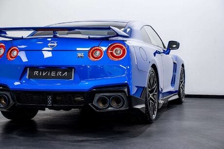 Nissan GT-R Premium Edition 3.8 2dr Coupe Semi Auto Petrol 10