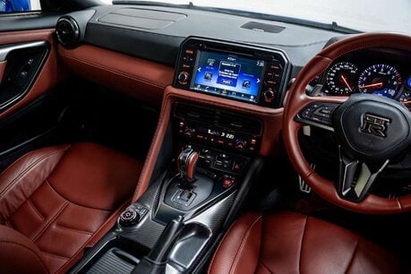 Nissan GT-R Premium Edition 3.8 2dr Coupe Semi Auto Petrol 30