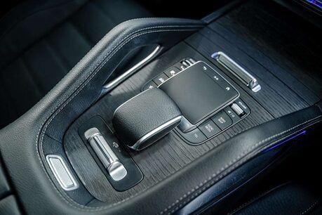 Mercedes-Benz GLE GLE450dh MHEV AMG Line (Premium Plus) SUV 3.0 Automatic Diesel Hybrid 32