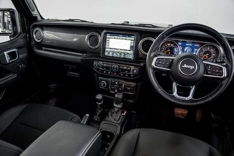 Jeep Wrangler 2.0 GME Sahara SUV 4dr Petrol Auto 4WD Euro 6 31